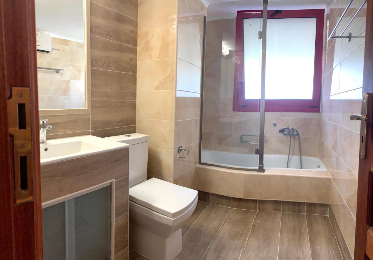 A&B Rhodes City Apartments Bagian luar foto