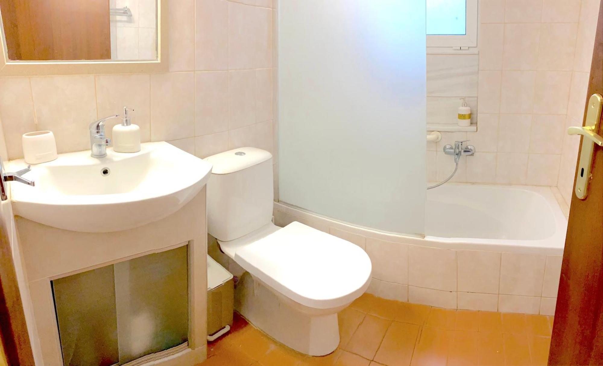 A&B Rhodes City Apartments Bagian luar foto
